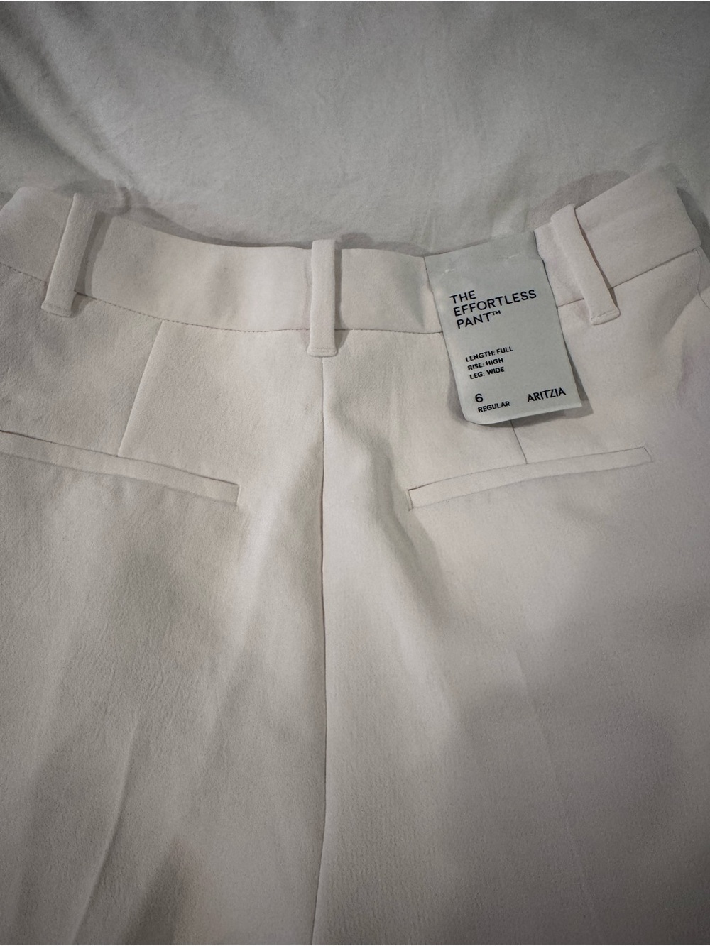 Aritzia Men’s Off-White Tailored Effortless Pant